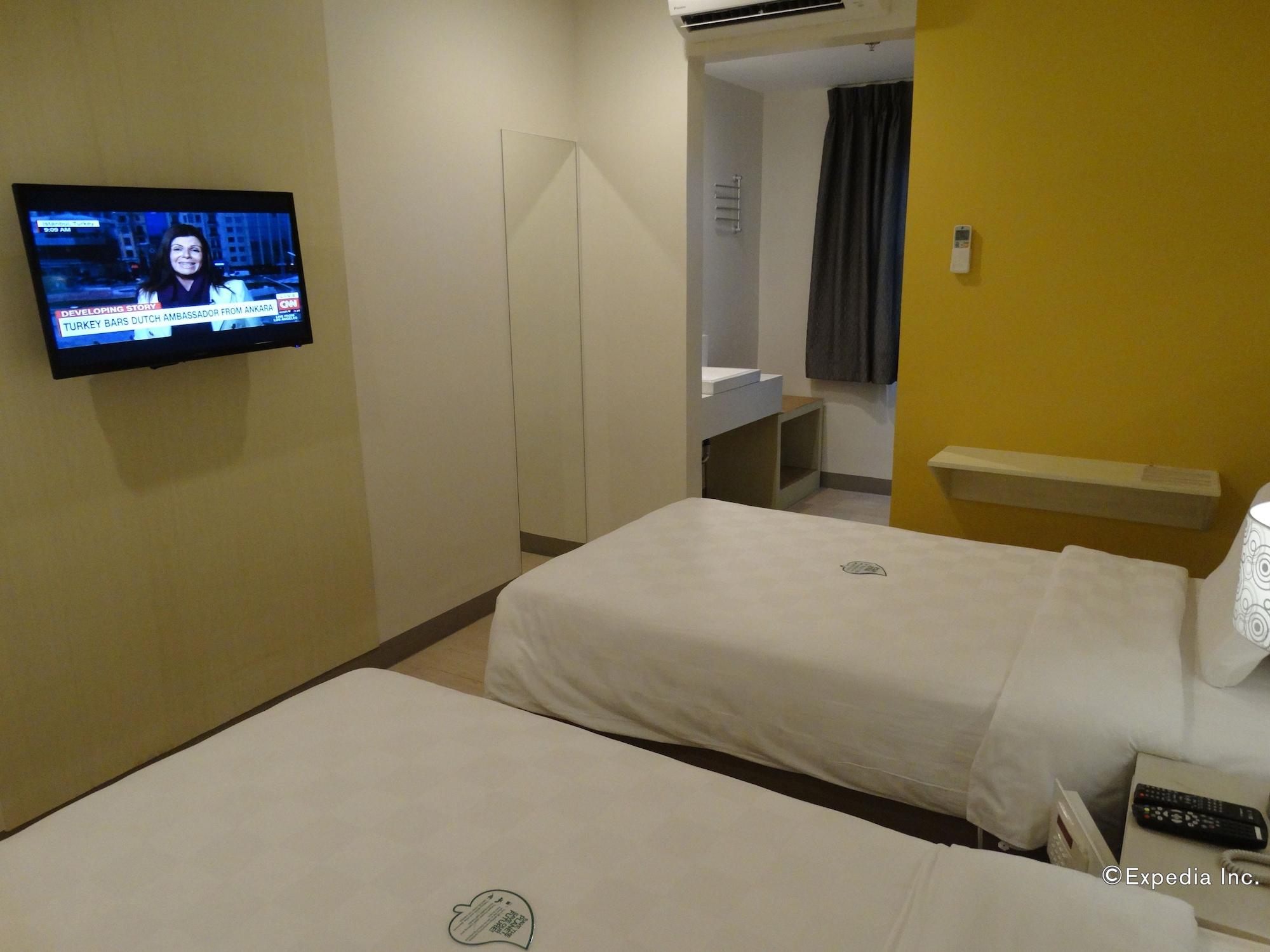 Go Hotels Lanang - Davao Exterior photo