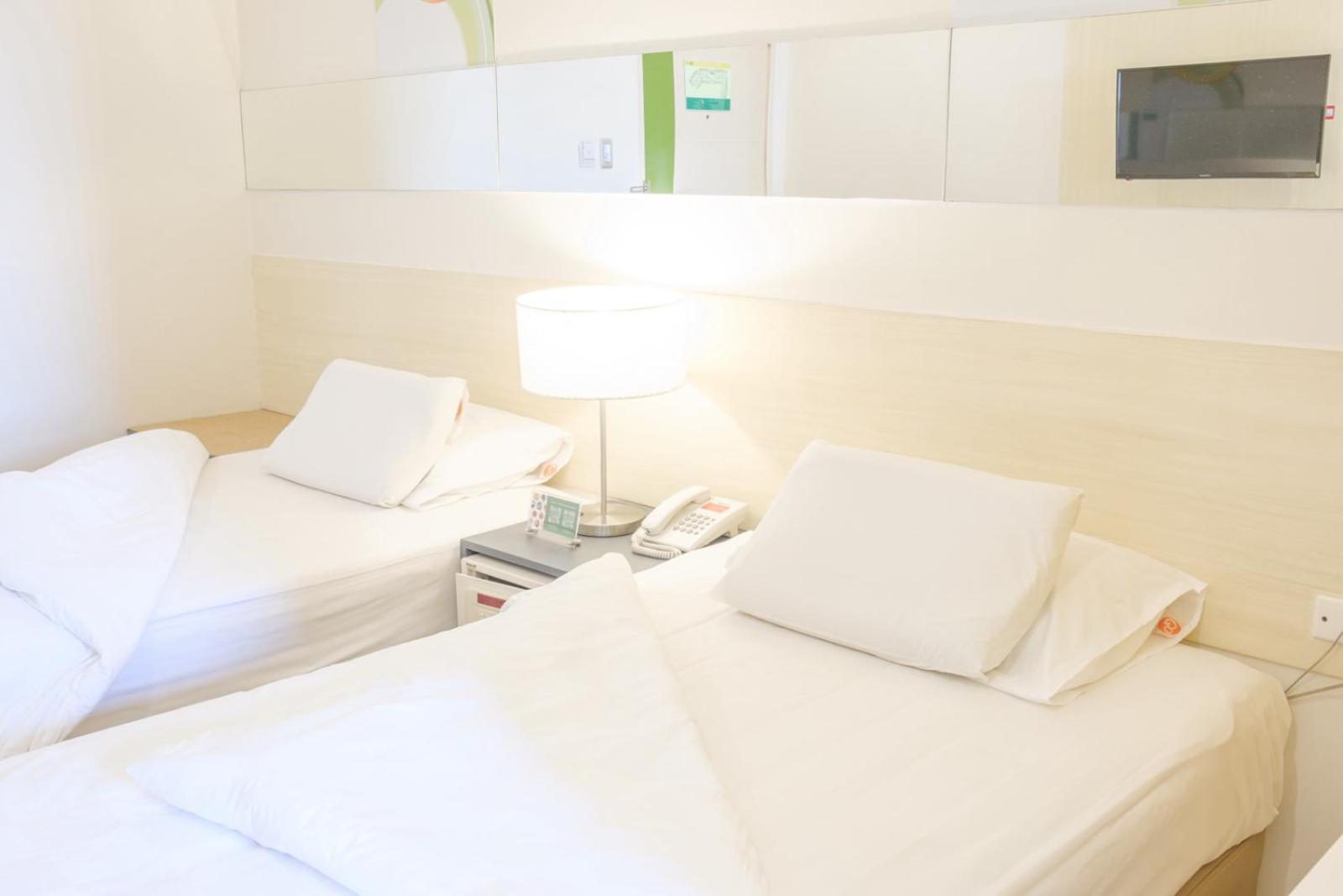 Go Hotels Lanang - Davao Exterior photo