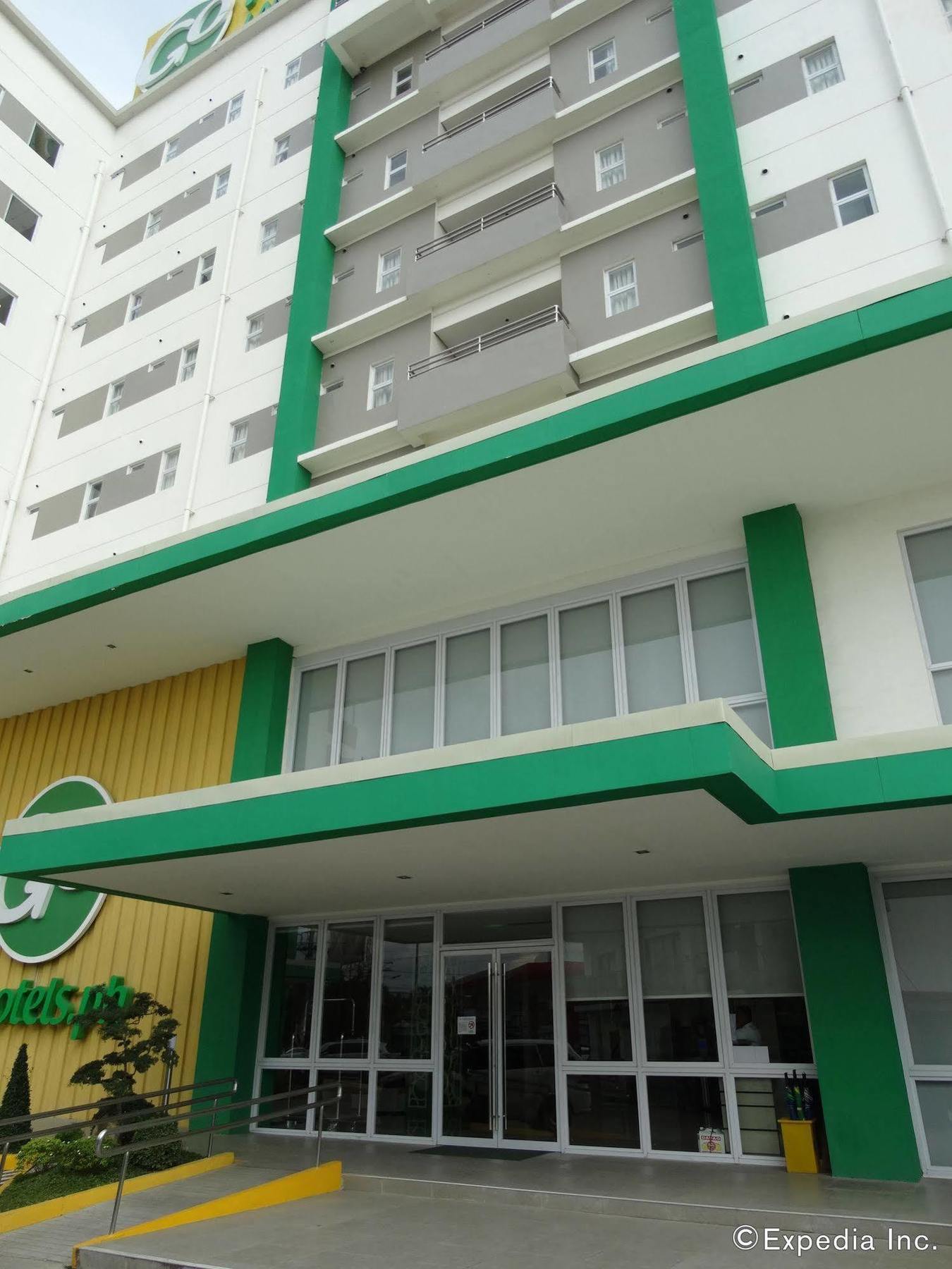 Go Hotels Lanang - Davao Exterior photo